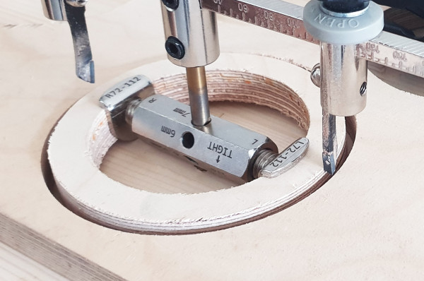 Falke Hole Expander - Bohrloch-Zentrierhilfe Ø72-152mm Falke Hole Expander - Bohrloch-Zentrierhilfe Ø72-152mm